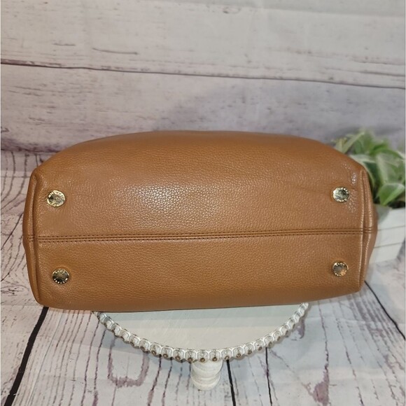 Michael Kors Jet Set Large Tan Genuine Soft Leather Shoulder Hobo Bag - Picture 5 of 16